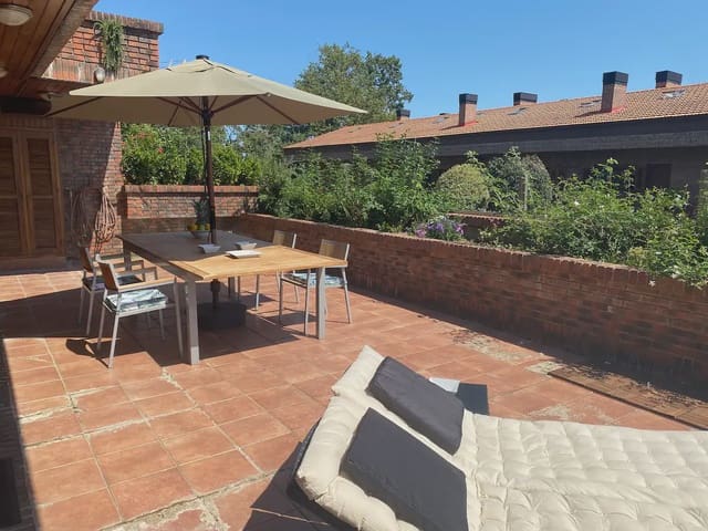 4 bedroom Apartment for rent in Donostia-San Sebastián with pool garage - € 14,000 (Ref: 8130531)