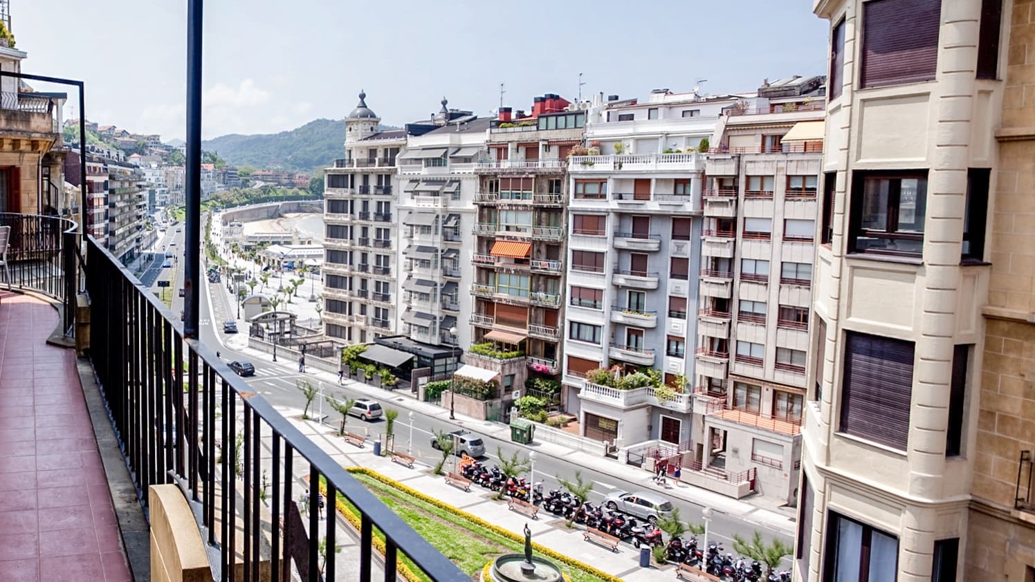 3 soveværelse Lejlighed til leje i Donostia-San Sebastian med garage - € 4.900 (Ref: 8130532)