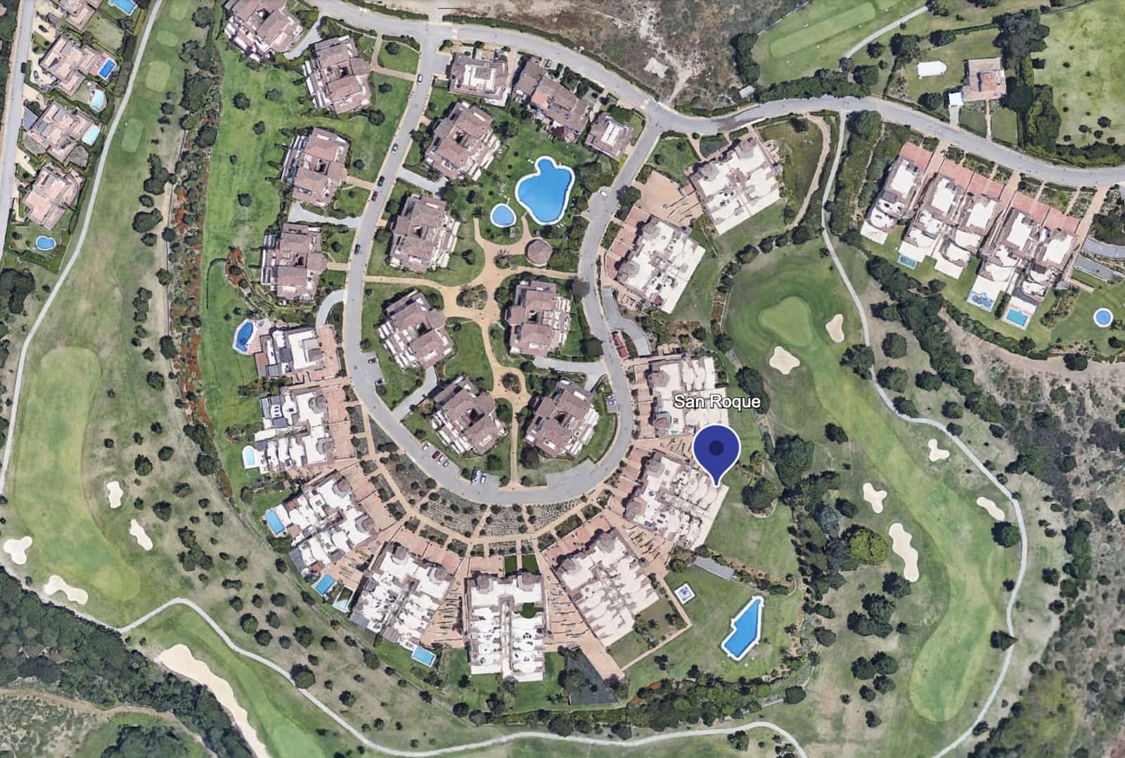 3 slaapkamer Rijtjeshuis te koop in San Roque met zwembad garage - € 775.000 (Ref: 8139569)