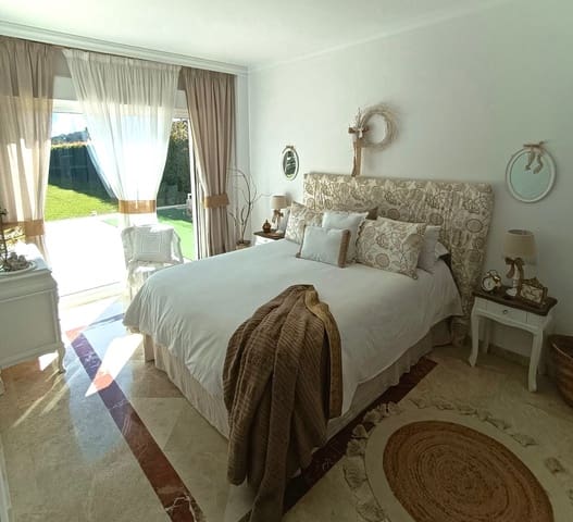 3 bedroom Terraced Villa for sale in San Roque Pueblo, San Roque with pool garage - € 775,000 (Ref: 8139569)