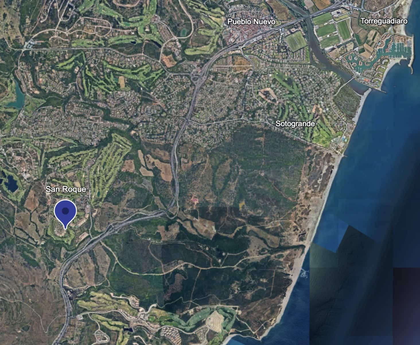 3 slaapkamer Rijtjeshuis te koop in San Roque met zwembad garage - € 775.000 (Ref: 8139569)