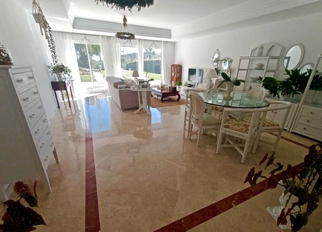 3 bedroom Terraced Villa for sale in San Roque Pueblo, San Roque with pool garage - € 775,000 (Ref: 8139569)