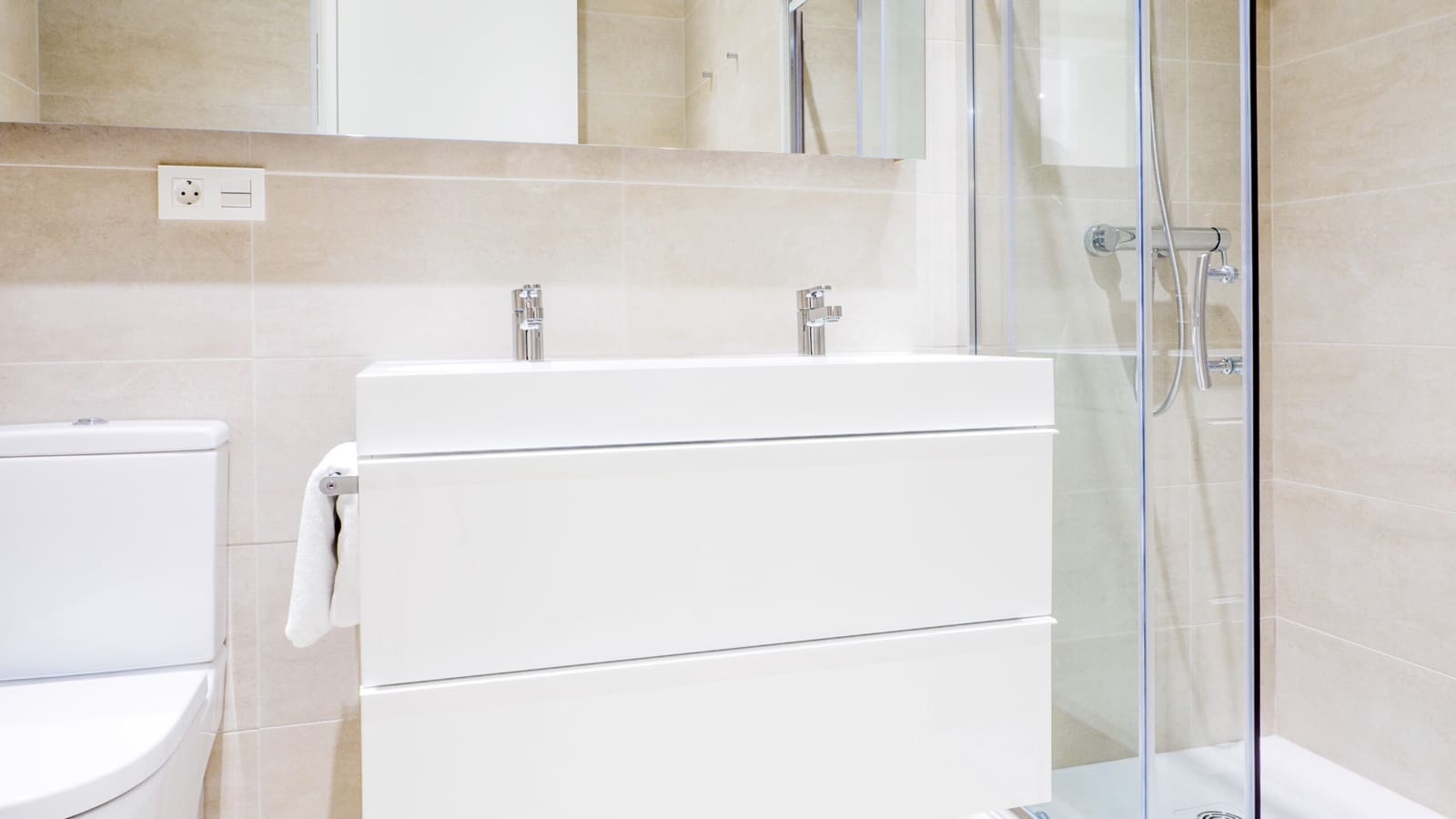 4 soveværelse Lejlighed til leje i Donostia-San Sebastian med garage - € 2.600 (Ref: 8146997)