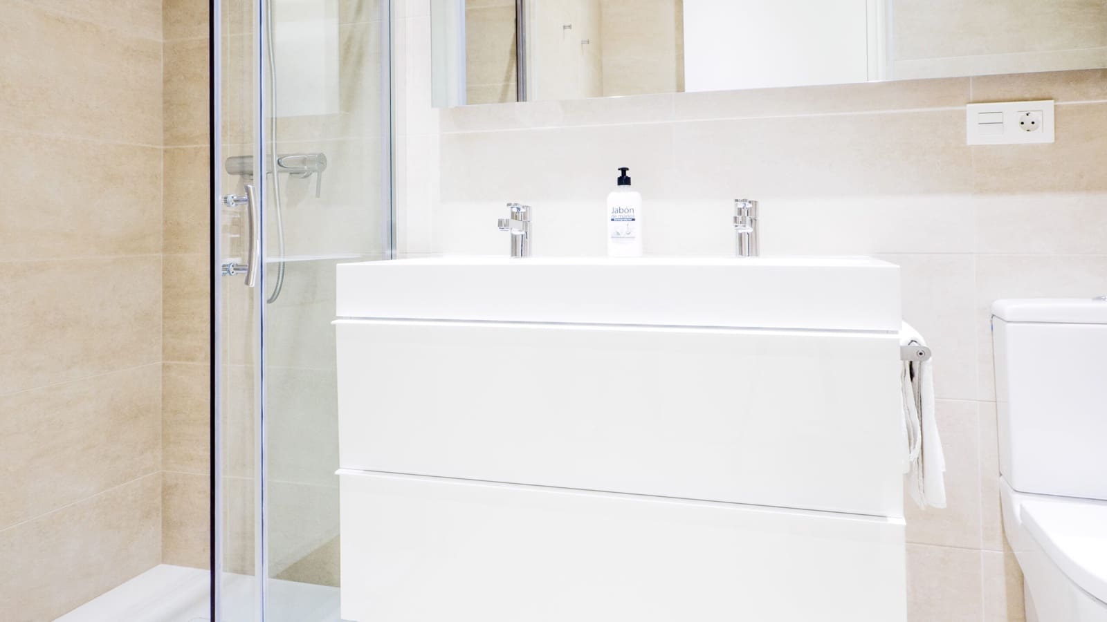 4 soveværelse Lejlighed til leje i Donostia-San Sebastian med garage - € 2.600 (Ref: 8146997)