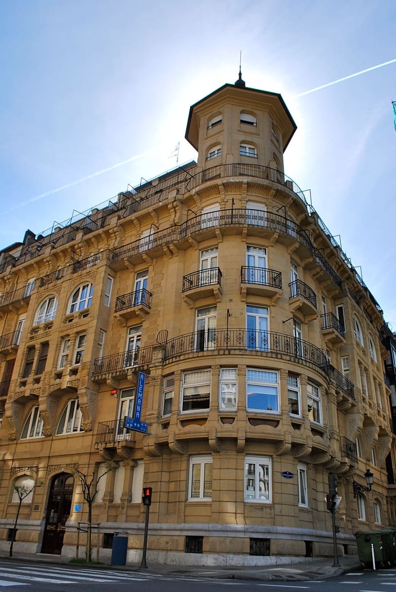 2 soveværelse Lejlighed til leje i Donostia-San Sebastian med garage - € 1.900 (Ref: 8151041)