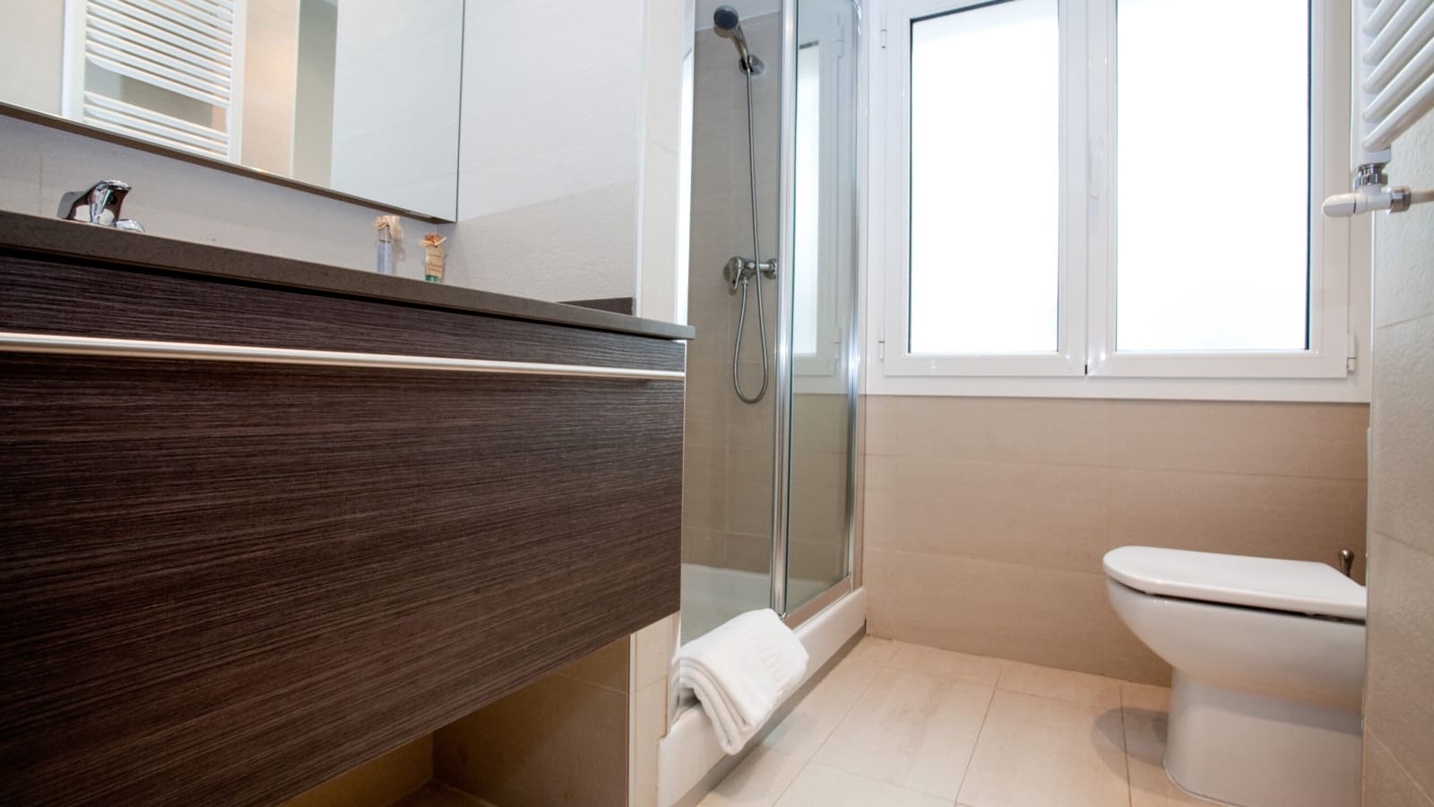 3 bedroom Apartment for rent in Donostia-San Sebastian with garage - € 2,400 (Ref: 8151042)