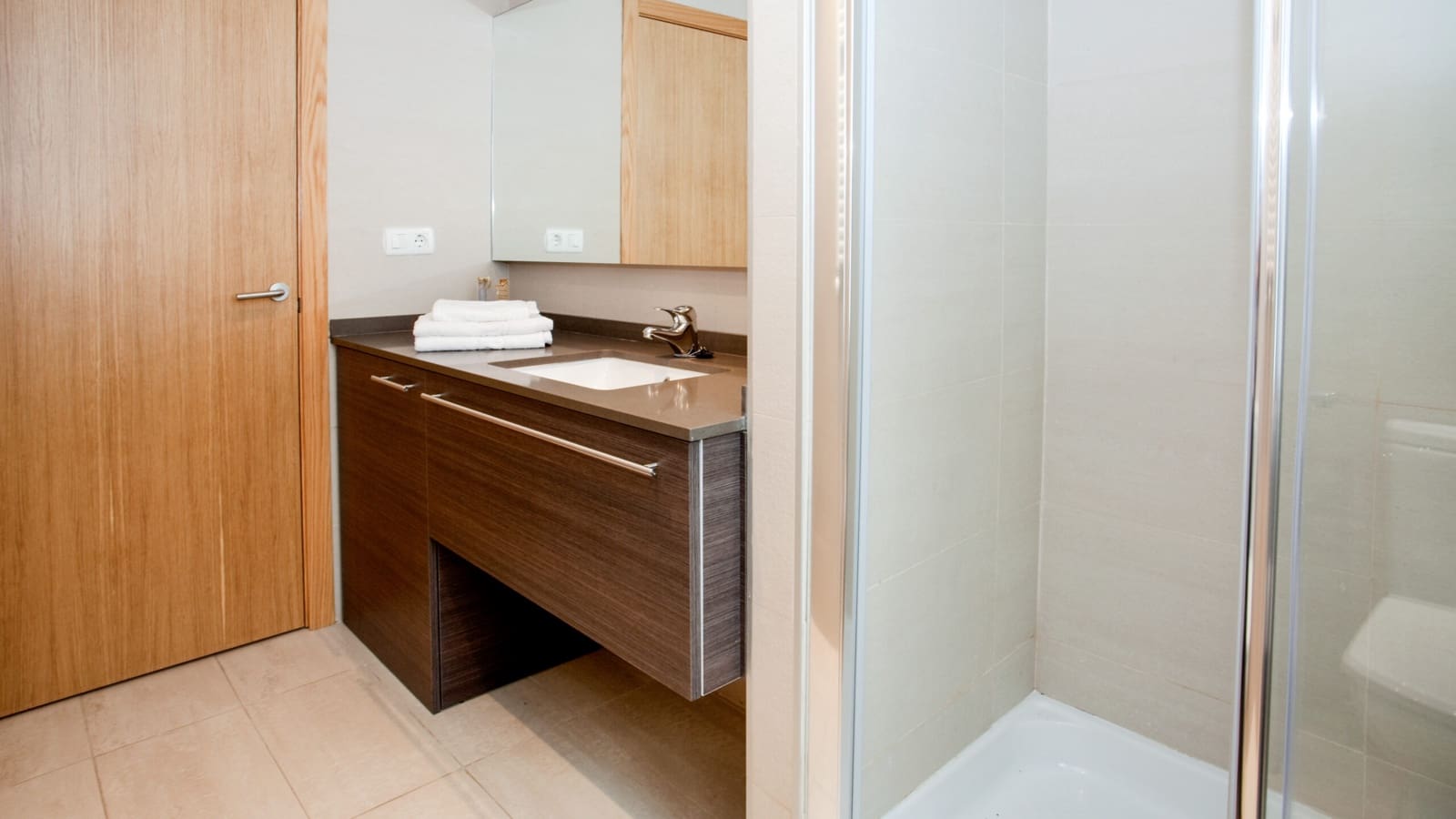 3 bedroom Apartment for rent in Donostia-San Sebastian with garage - € 2,400 (Ref: 8151042)