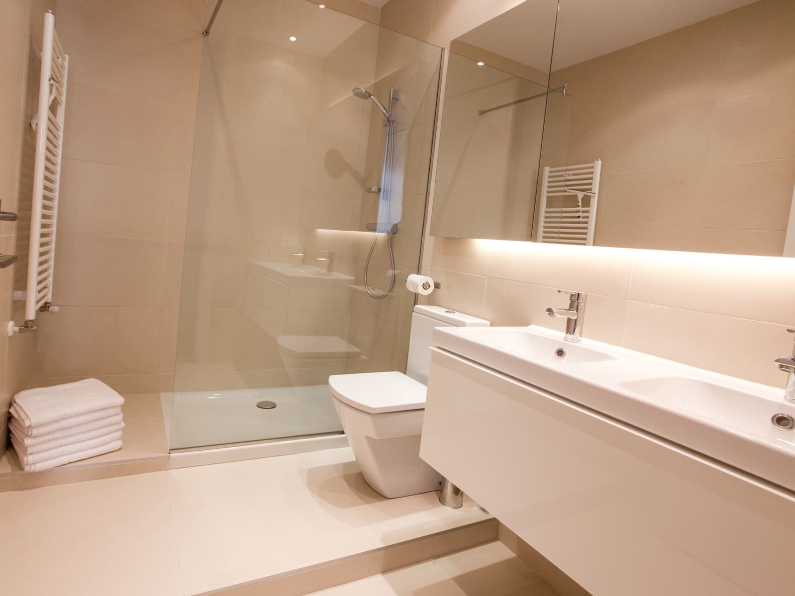 3 soveværelse Lejlighed til leje i Donostia-San Sebastian med garage - € 2.200 (Ref: 8169181)