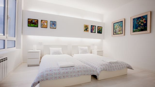 4 bedroom Apartment for rent in Donostia-San Sebastián with garage - € 2,800 (Ref: 8169184)