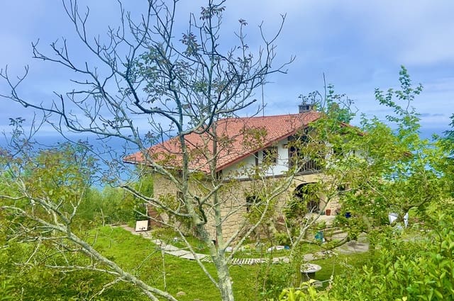 5 camera da letto Villa in vendita in Donostia-San Sebastián con garage - 2.500.000 € (Rif: 8981686)