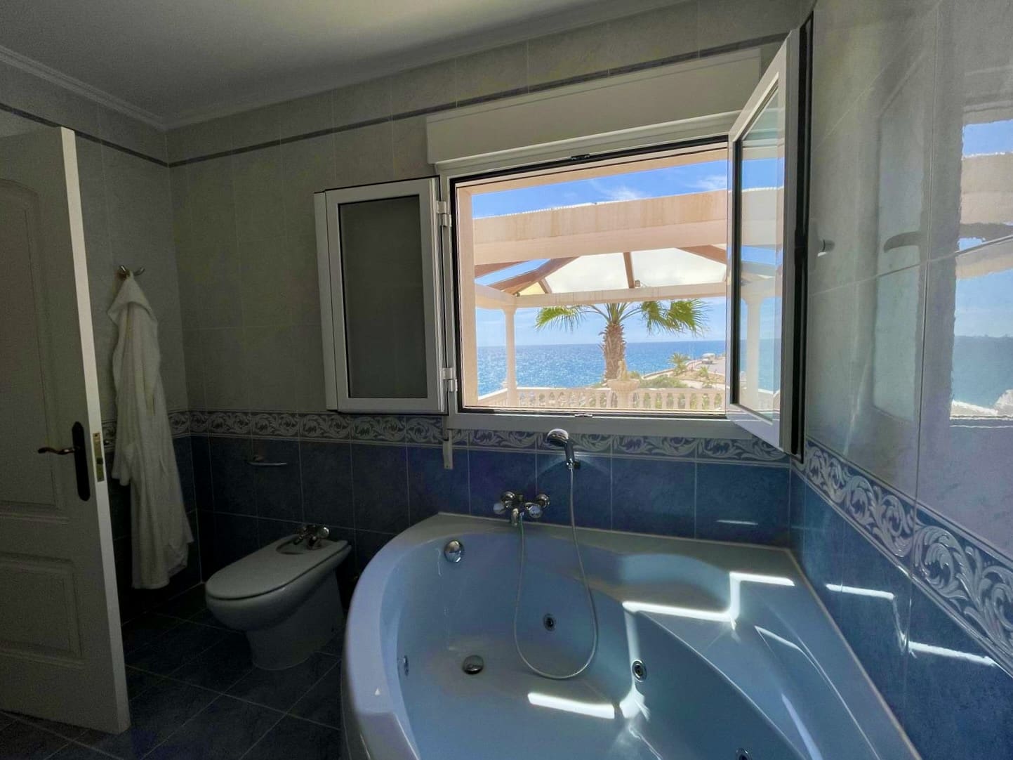 5 camera da letto Villa in vendita in Oropesa  con piscina garage - 999.000 € (Rif: 9072761)