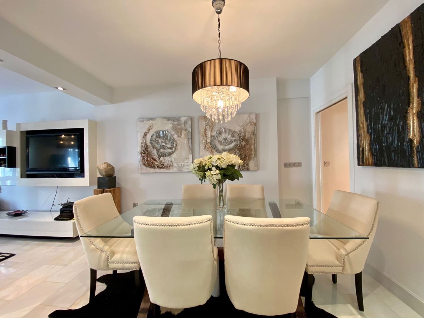 4 bedroom Apartment for sale in Donostia-San Sebastian - € 1,280,000 (Ref: 9827992)