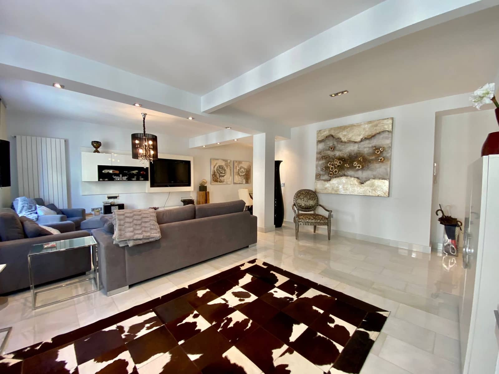 4 bedroom Apartment for sale in Donostia-San Sebastian - € 1,280,000 (Ref: 9827992)