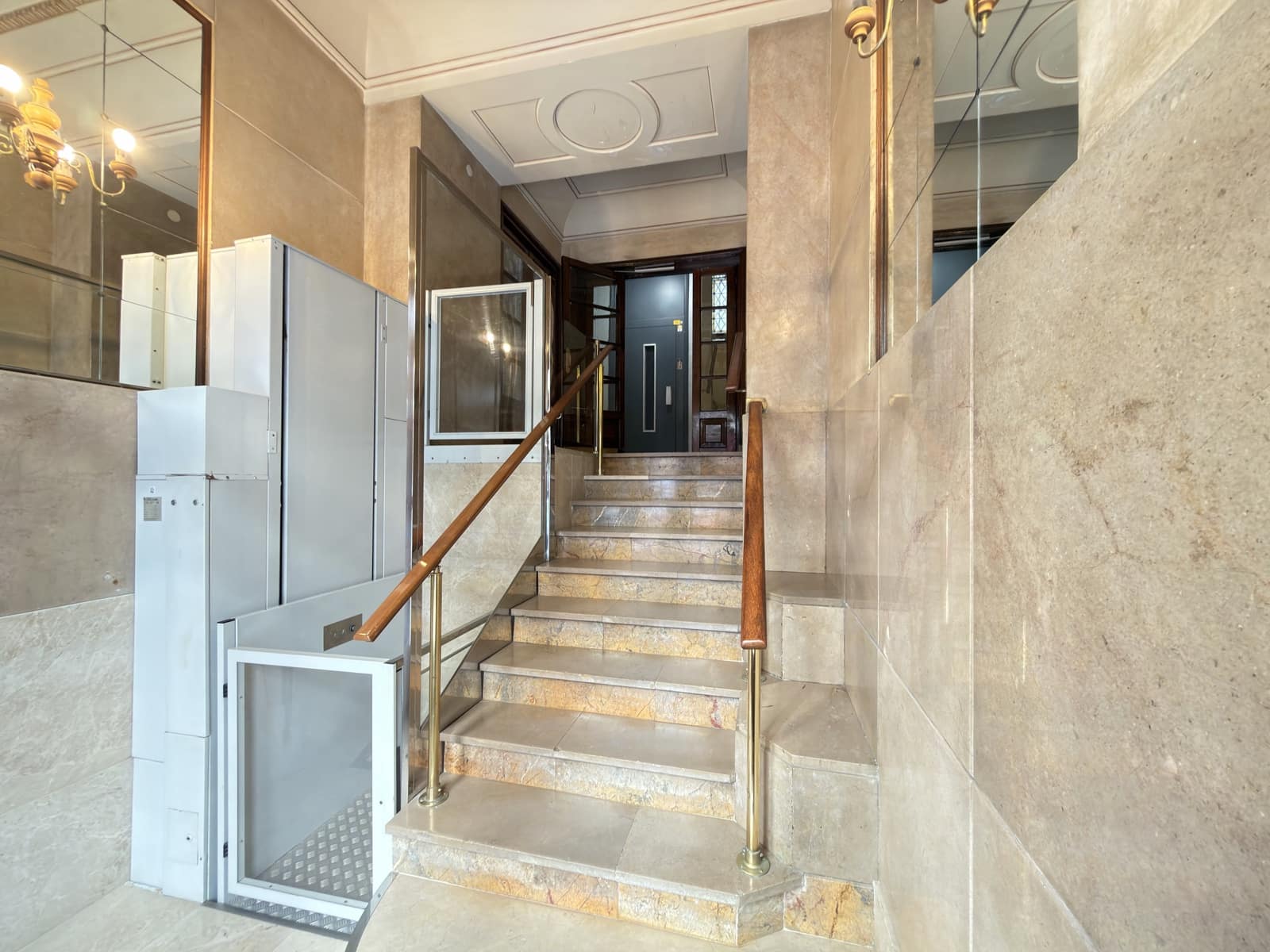 4 bedroom Apartment for rent in Donostia-San Sebastian - € 3,500 (Ref: 9828028)