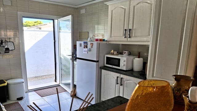 3 bedroom Villa for sale in Moraira, Teulada-Moraira with pool - € 429,000 (Ref: 9209548)