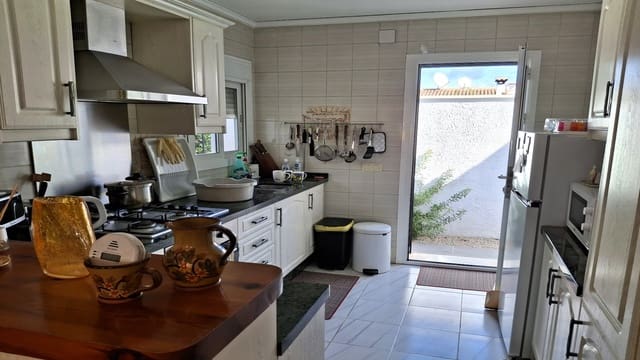 3 bedroom Villa for sale in Moraira, Teulada-Moraira with pool - € 429,000 (Ref: 9209548)