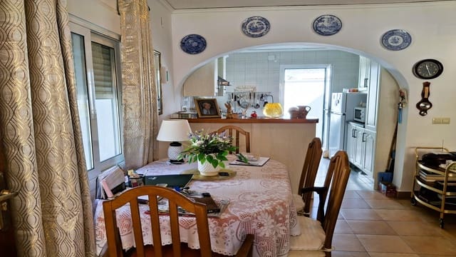 3 bedroom Villa for sale in Moraira, Teulada-Moraira with pool - € 429,000 (Ref: 9209548)