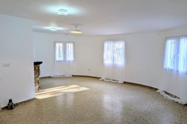 3 bedroom Villa for sale in Moraira, Teulada-Moraira - € 595,000 (Ref: 9474486)