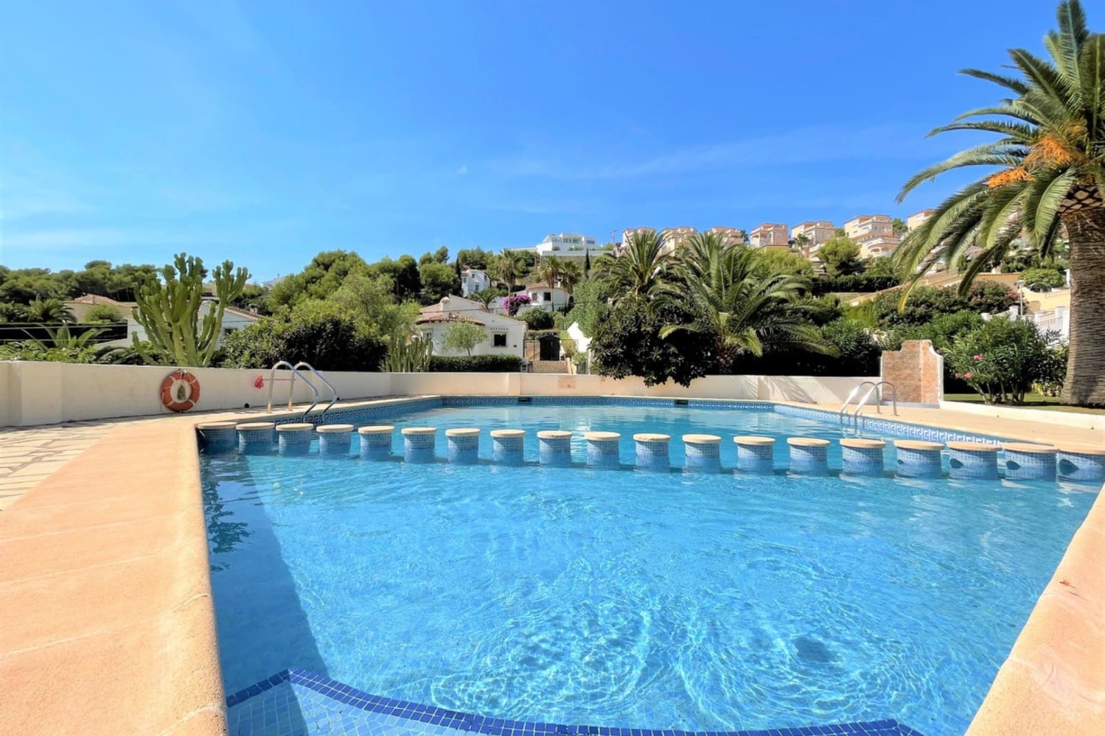 2 quarto Casa em Banda para venda em Benitachell / Benitatxell com piscina - 345 000 € (Ref: 9474487)