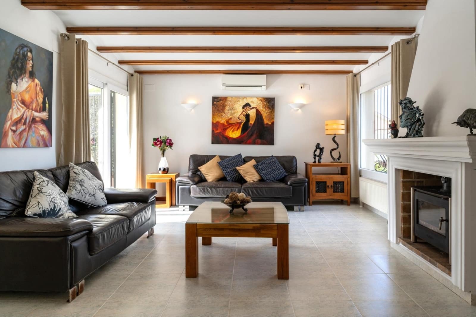 3 bedroom Villa for sale in Moraira with pool - € 1,100,000 (Ref: 9474491)