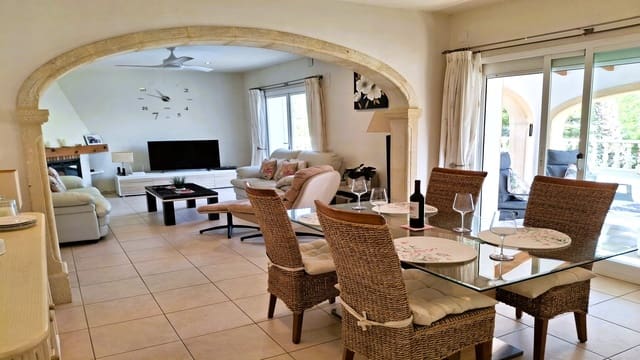 3 bedroom Villa for sale in Montemar, Benissa with pool - € 525,000 (Ref: 9474493)