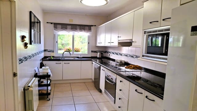 3 bedroom Villa for sale in Montemar, Benissa with pool - € 525,000 (Ref: 9474493)