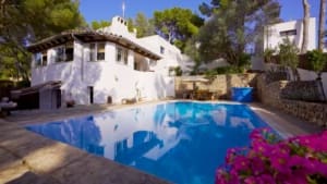 3 bedroom Villa for sale in Portals Nous with pool - € 1,500,000 (Ref: 9411437)