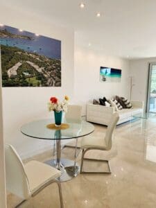 2 bedroom Apartment for rent in Bendinat with pool - € 6,000 (Ref: 9411438)