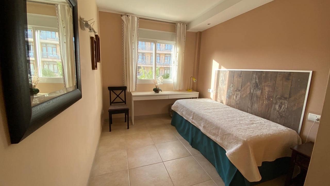 2 bedroom Apartment for sale in Palma de Mallorca with pool - € 495,000 (Ref: 9411443)