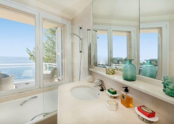 5 bedroom Villa for rent in Sol de Mallorca with pool - € 10,000 (Ref: 9411451)