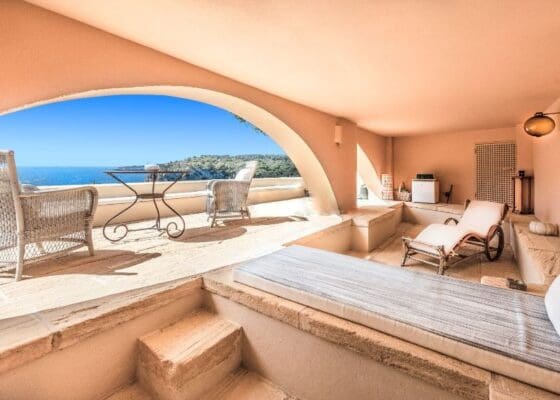 5 soveværelse Villa til leje i Sol de Mallorca, Calvià med swimmingpool - € 10.000 (Ref: 9411451)