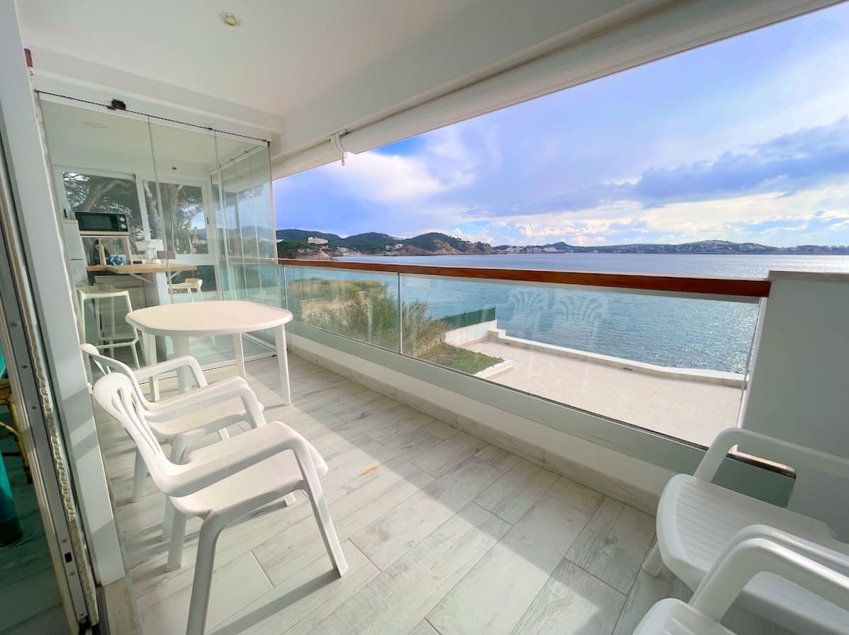 2 bedroom Apartment for rent in Peguera / Paguera - € 2,280 (Ref: 9411453)