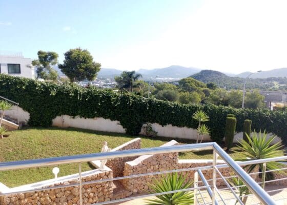 4 bedroom Villa for rent in Santa Ponsa with pool - € 15,000 (Ref: 9411457)