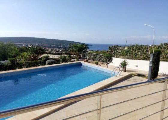 4 bedroom Villa for rent in Santa Ponsa with pool - € 15,000 (Ref: 9411457)