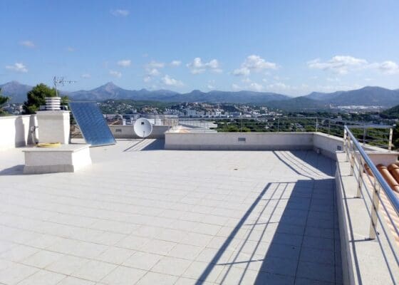 4 bedroom Villa for rent in Santa Ponsa with pool - € 15,000 (Ref: 9411457)
