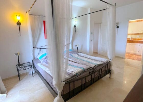 3 bedroom Villa for sale in Costa de la Calma with pool - € 2,650,000 (Ref: 9411463)