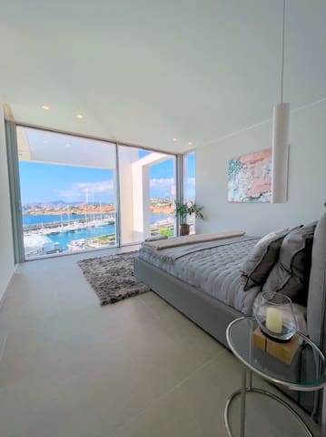 4 soverom Villa til salgs i Santa Ponsa, Calvià med svømmebasseng garasje - € 9 850 000 (Ref: 9411469)