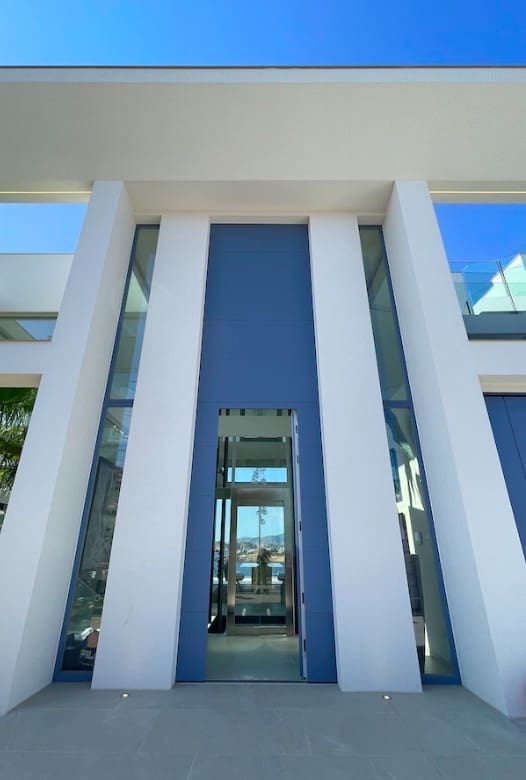 4 bedroom Villa for sale in Santa Ponsa with pool garage - € 9,850,000 (Ref: 9411469)