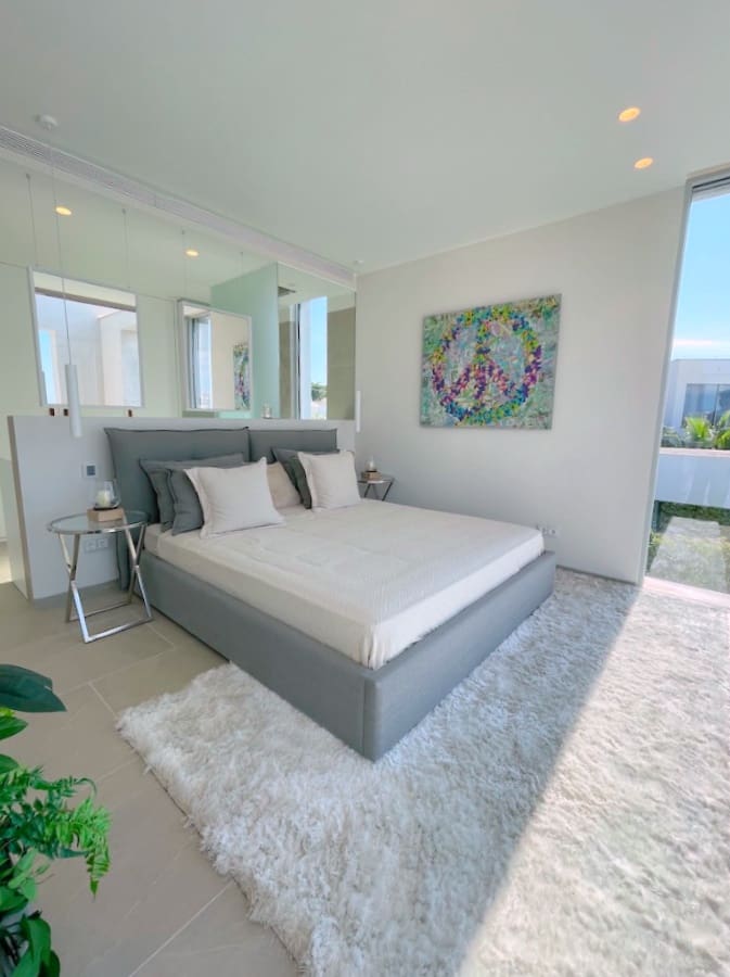 4 bedroom Villa for sale in Santa Ponsa with pool garage - € 9,850,000 (Ref: 9411469)