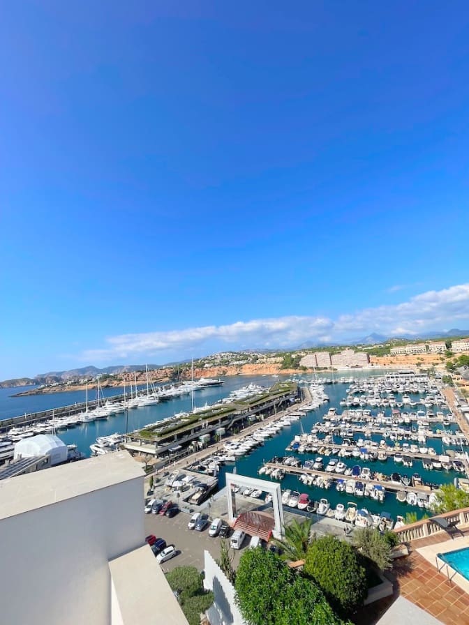 4 bedroom Villa for sale in Santa Ponsa with pool garage - € 9,850,000 (Ref: 9411469)