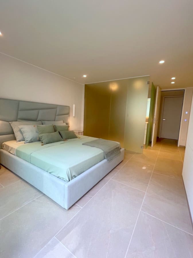 4 bedroom Villa for sale in Santa Ponsa with pool garage - € 9,850,000 (Ref: 9411469)