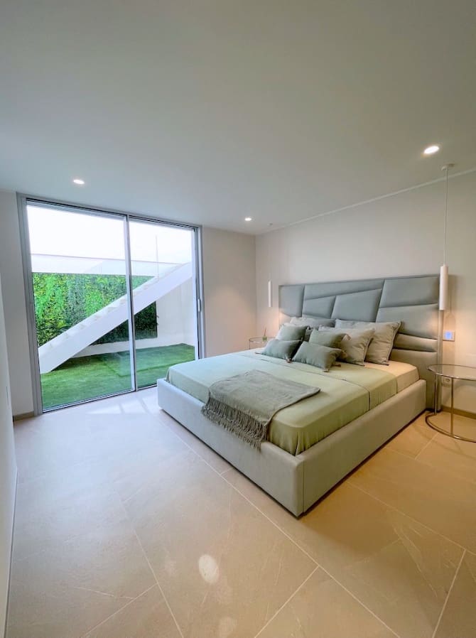 4 bedroom Villa for sale in Santa Ponsa with pool garage - € 9,850,000 (Ref: 9411469)