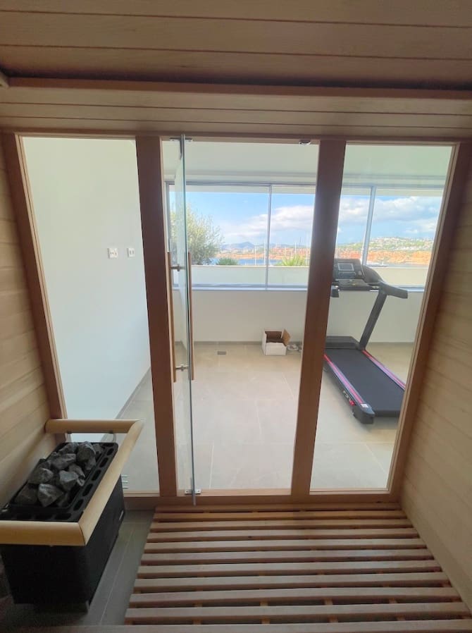 4 bedroom Villa for sale in Santa Ponsa with pool garage - € 9,850,000 (Ref: 9411469)