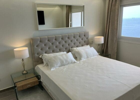 3 bedroom Apartment for sale in Cala Mayor with garage - € 1,650,000 (Ref: 9411474)