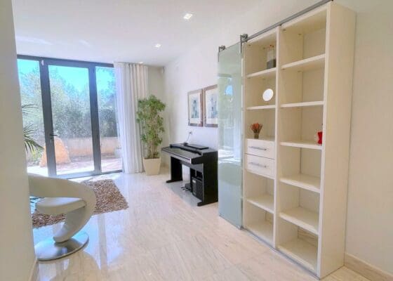 4 bedroom Villa for sale in Santa Ponsa with pool - € 6,900,000 (Ref: 9411491)