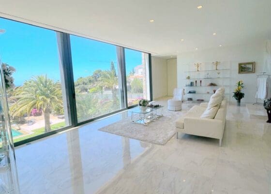 4 bedroom Villa for sale in Santa Ponsa with pool - € 6,900,000 (Ref: 9411491)