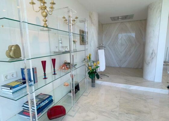 4 bedroom Villa for sale in Santa Ponsa with pool - € 6,900,000 (Ref: 9411491)