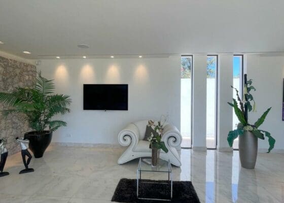 4 bedroom Villa for sale in Santa Ponsa with pool - € 6,900,000 (Ref: 9411491)