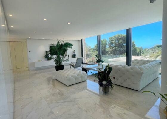 4 bedroom Villa for sale in Santa Ponsa with pool - € 6,900,000 (Ref: 9411491)