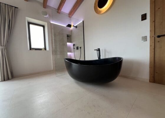 6 bedroom Finca/Country House for rent in Santanyi with pool - € 8,500 (Ref: 9411492)